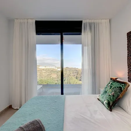 085 Modern In Trendy La Cala Golf *