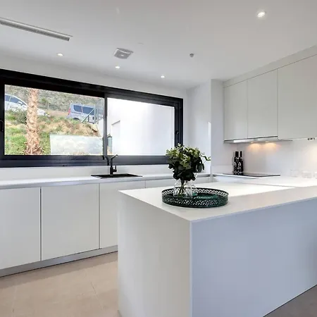 085 Modern In Trendy La Cala Golf Apartment Malaga