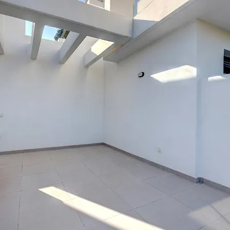 085 Modern In Trendy La Cala Golf Lejlighed